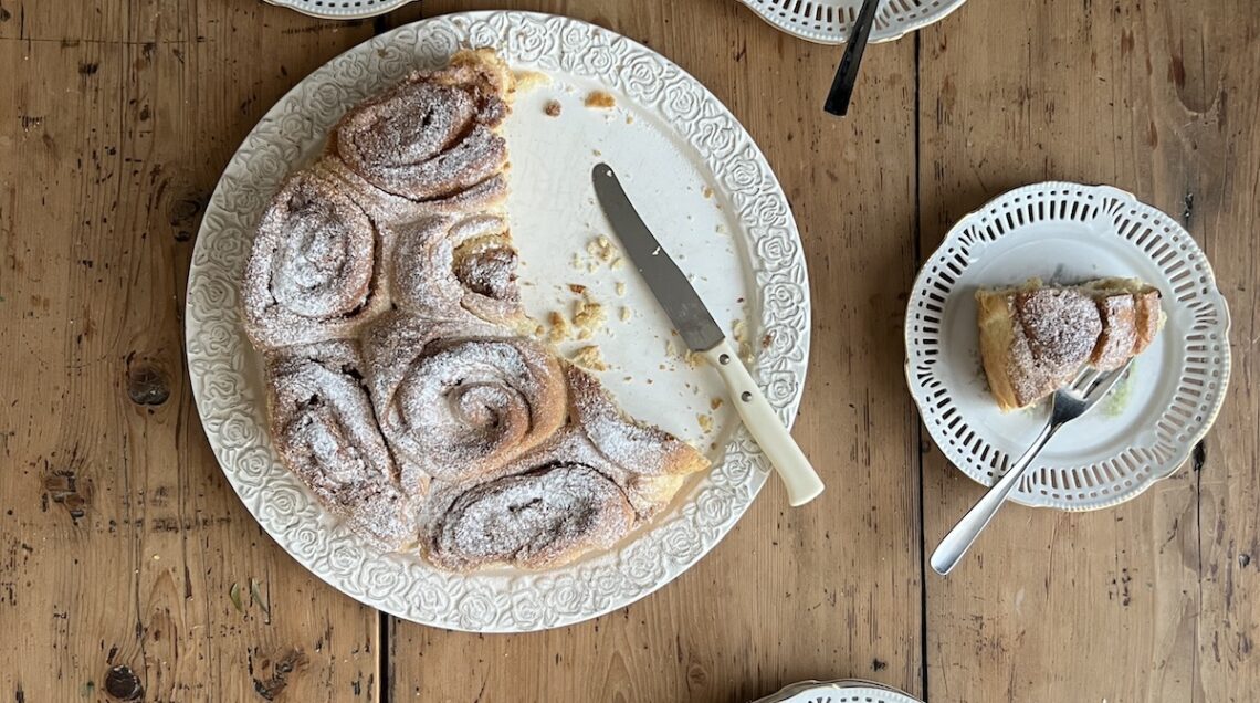 Torta alle rose