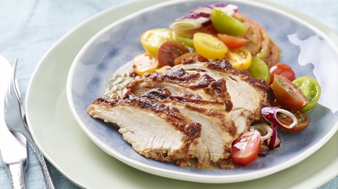 Un modo semplice stuzzicante per cucinare il petto di pollo