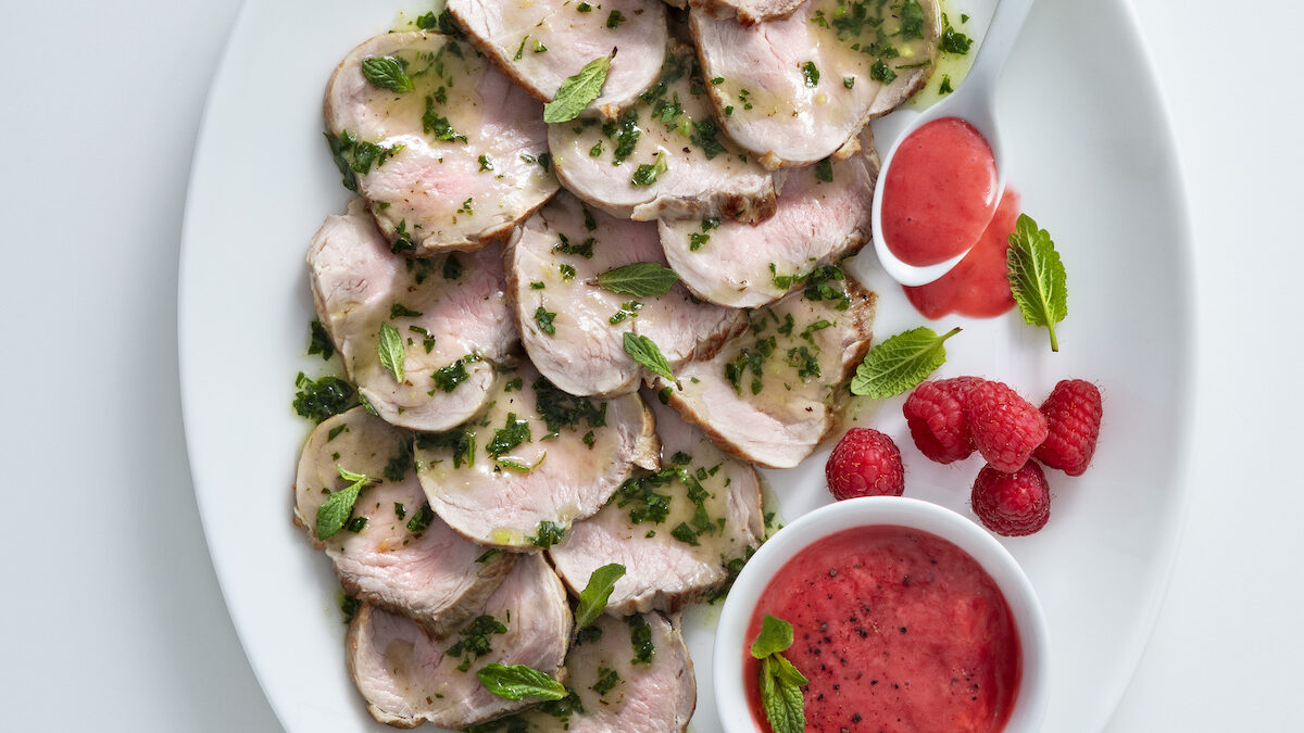 Filetto alla vinaigrette di lamponi e salsa alla menta