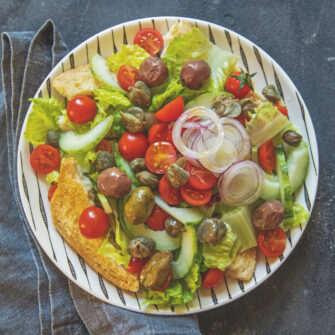 Insalata con pane "caliatu"
