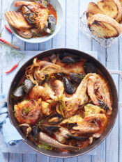 Zuppa di pesce al finocchietto e zafferano