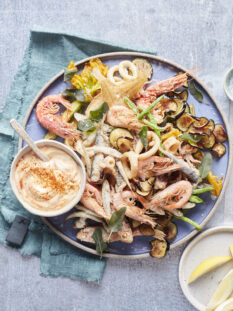 Gran fritto con maionese piccante