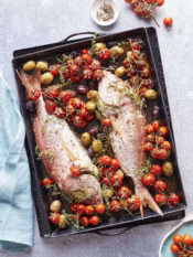 Pagelli con olive e pomodorini arrosto -