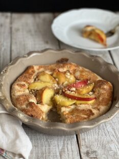 Crostata rustica con pesche