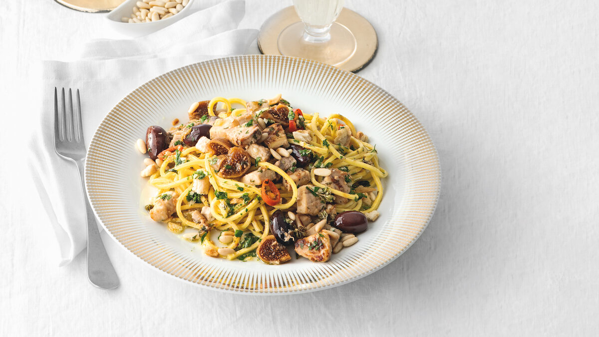 Pasta alla chitarra con spada e fichi