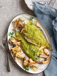 Sogliole in crosta aromatica con porcini e sedano rapa