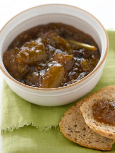 CONFETTURA DI FICHI AI SEMI DI FINOCCHIO E SHERRY