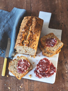 Plumcake con provolone e salame piacentino