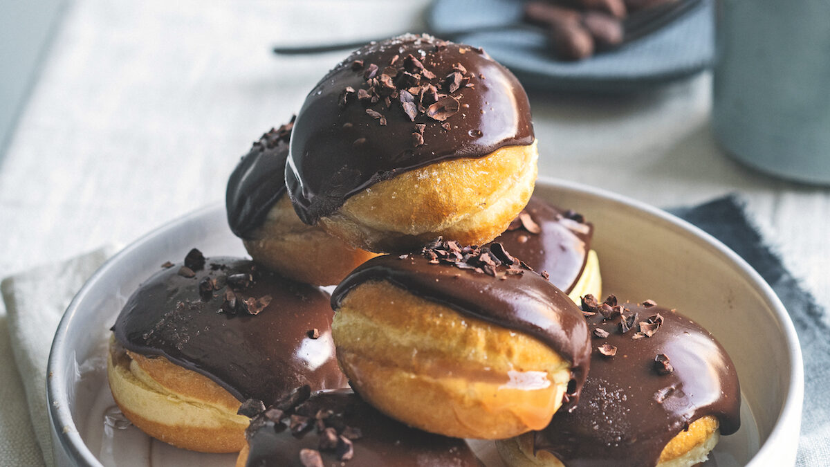 Mini krapfen con crema di marroni e cioccolato