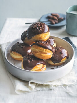 Mini krapfen con crema di marroni e cioccolato
