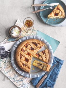 pizza con crema, ricotta e canditi