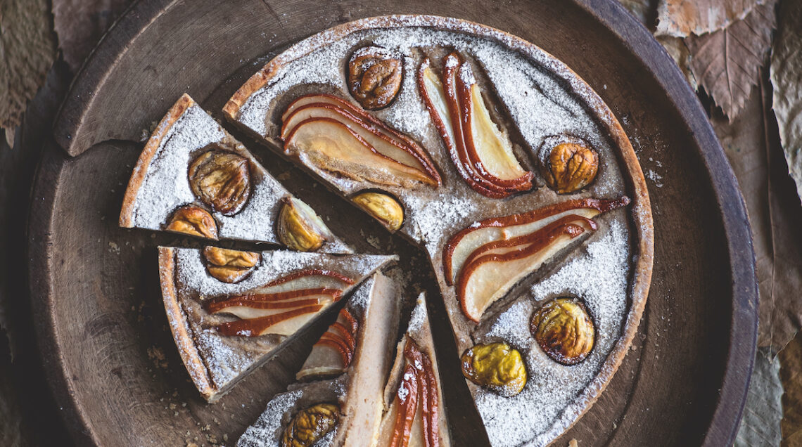 Crostata con frangipane alle castagne e pere