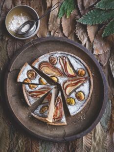 Crostata con frangipane alle castagne e pere