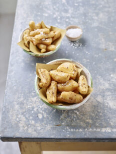 Bignè fritti di pastinaca e scorzonera