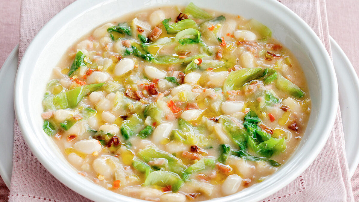 Zuppa di fagioli zolfini e scarola