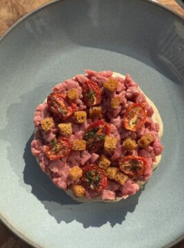 tartare di vitello con salsa tonnata