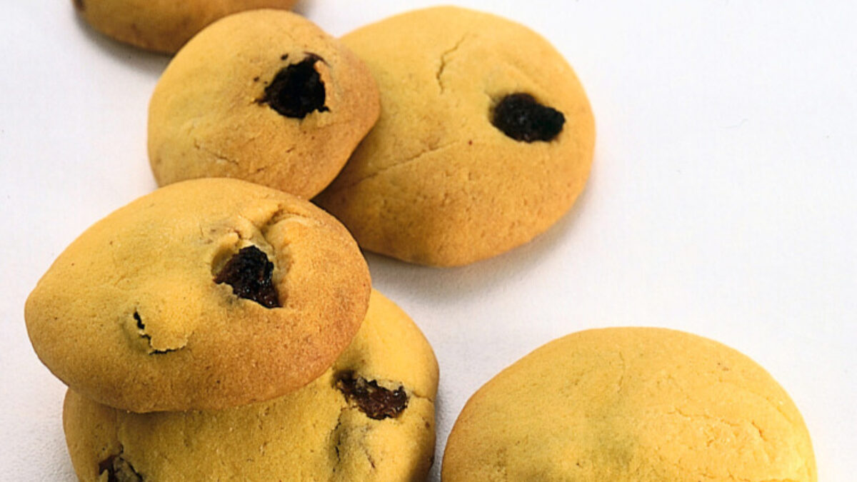 Biscotti all’uvetta e zafferano