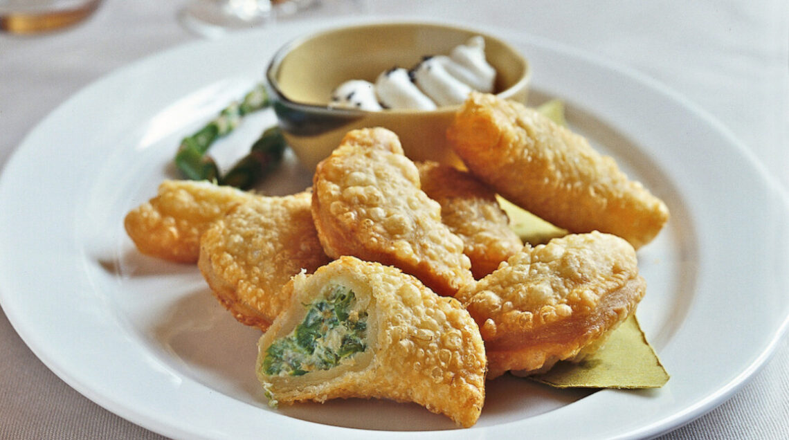 TORTELLI FRITTI CON ASPARAGI E RICOTTA