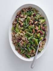 Insalata di grano, fagioli e catalogna