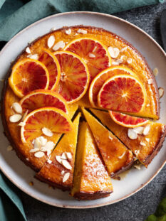 Torta di mandorle ai semi di finocchio e vaniglia