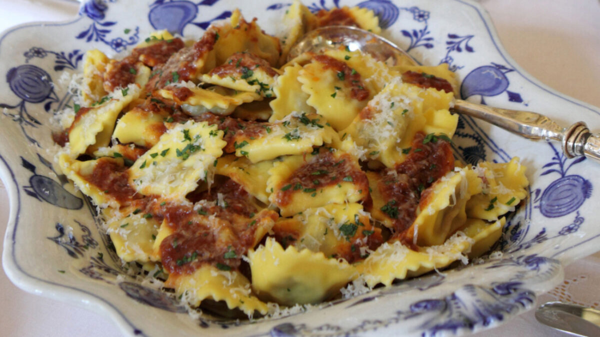 Tortelli al brasato di manzo con l’acciuga