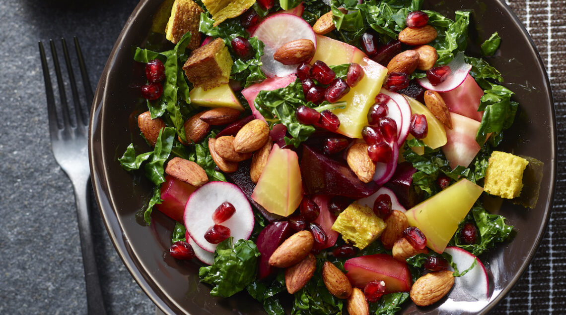 Barbabietole con cavolo nero e melagrana