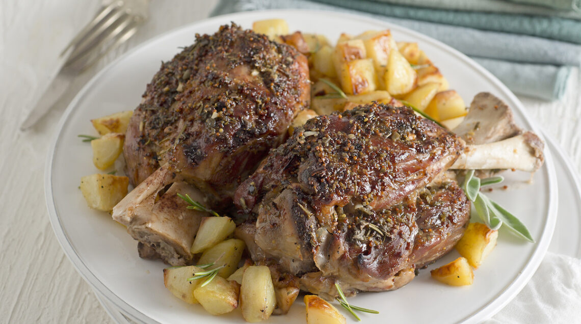 Stinco affumicato con patate