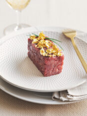 Tartare di fassona con fiocchi d'oro
