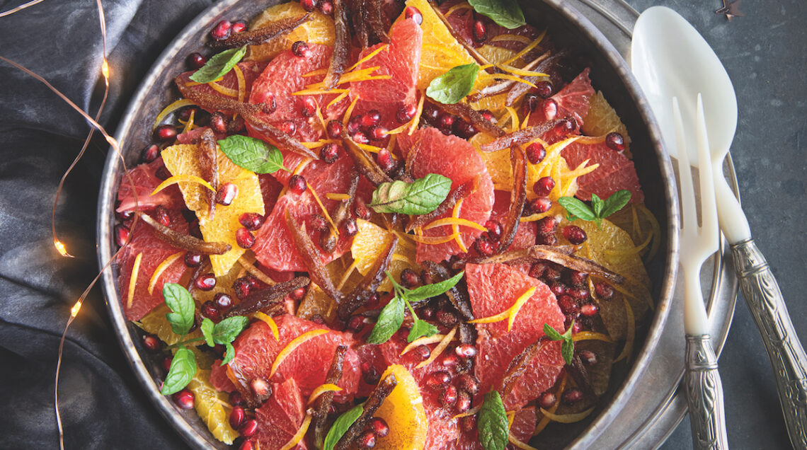 Insalata di agrumi, datteri e melagrana alla cannella