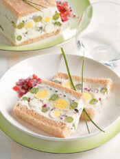 Terrina di robiola, uova e asparagi