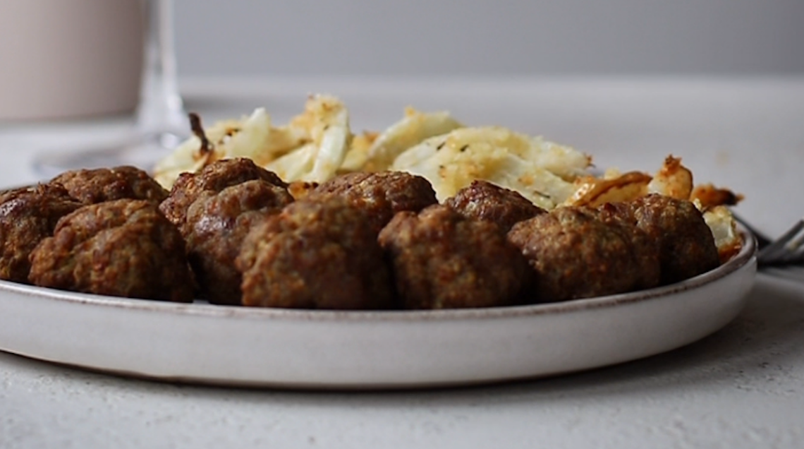 Polpette speziate con finocchi gratinati