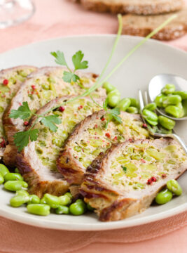 Cima ripiena di fave, piselli e robiola