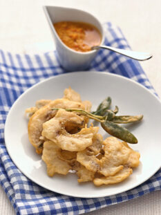 Tempura di stoccafisso e salvia