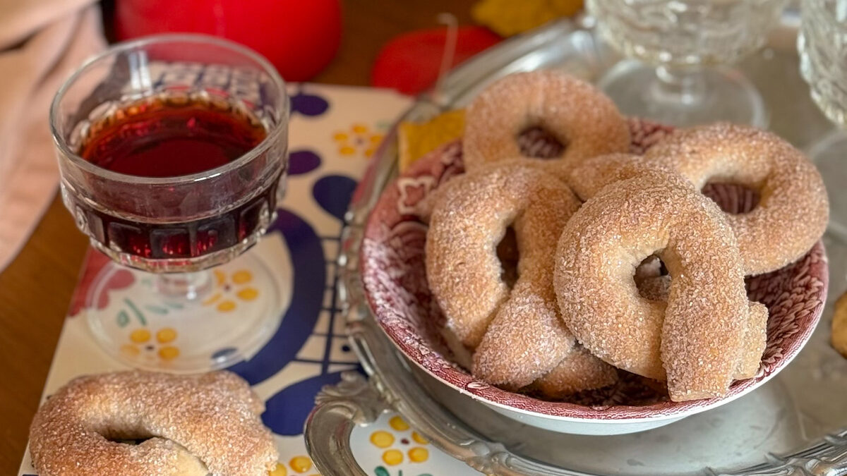 Ciambelline al vino