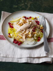 Insalata di cappone con topinambur, sedano e melagrana - NP