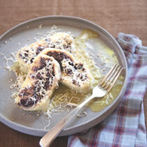 Strucolo in straza di patate e radicchio