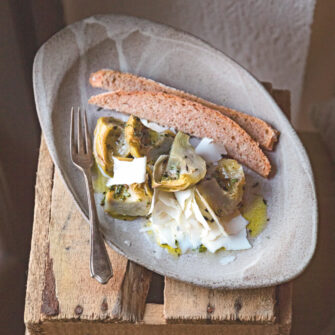 Carciofi confit con ricotta dura