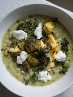 GAZPACHO INVERNALE DI VERDURE ARROSTITE E ROBIOLA