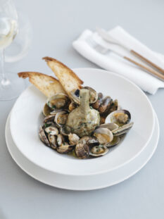 Carciofi alla romana con le vongole