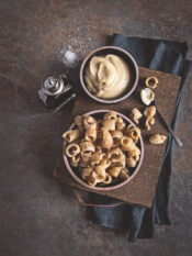 Cotenna di maiale fritta all'aceto balsamico