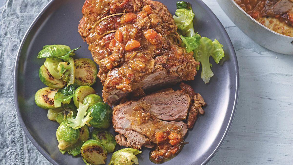 Reale di vitello in casseruola con cavolini
