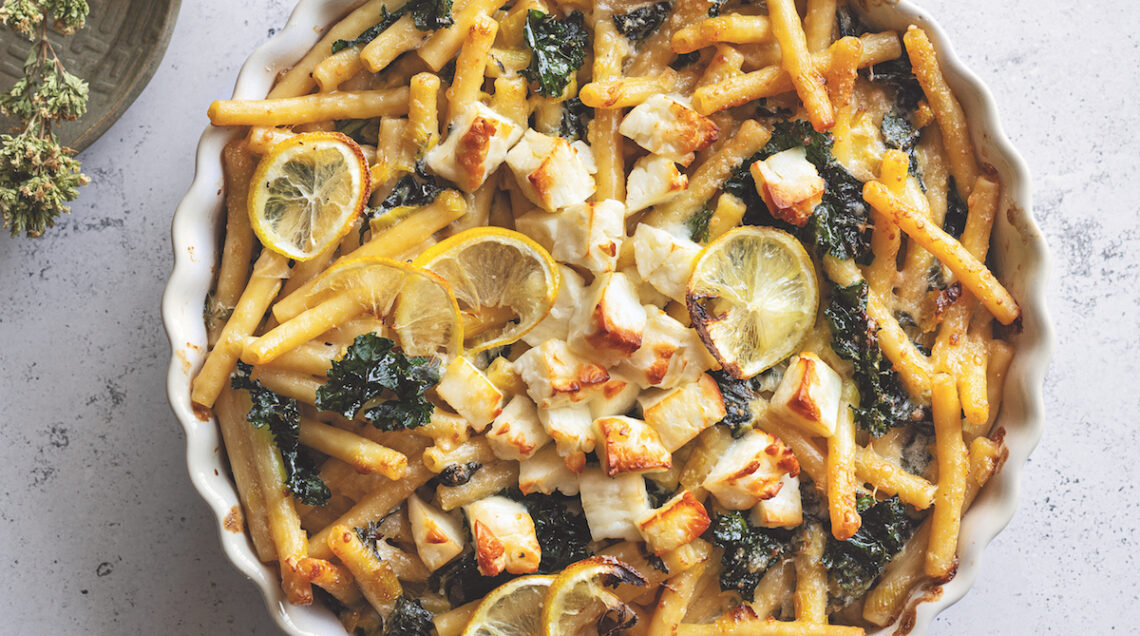 Sedanini con limone, porri, cavolo riccio e halloumi