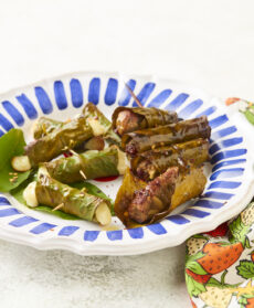 Spiedini di foglie di limone farcite