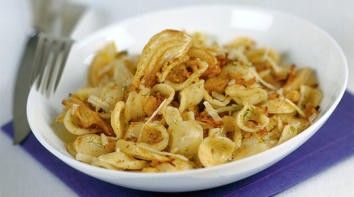 Orecchiette con le briciole al profumo di limone