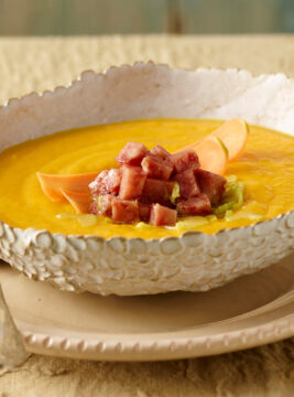 Vellutata con ragù di cotechino