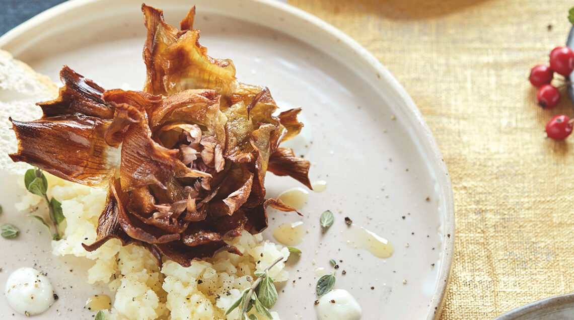 Carciofi alla giudia patate e salsa all'aglione