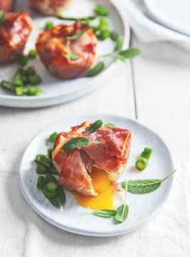 Cestini di uova al prosciutto crudo toscano