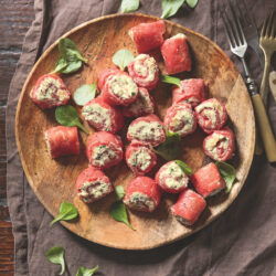 Girandole di carpaccio al caprino e crescione