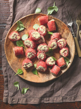 Girandole di carpaccio al caprino e crescione