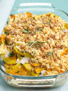 Teglia di zucca con i fiocchi di orzo